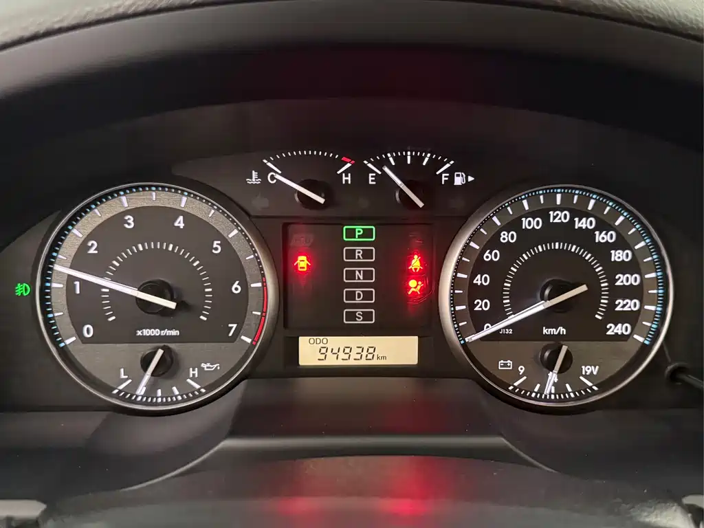 Toyota Land Cruiser 2018 — фото 6