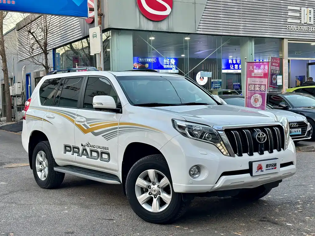 Toyota Prado 2015 — фото 5