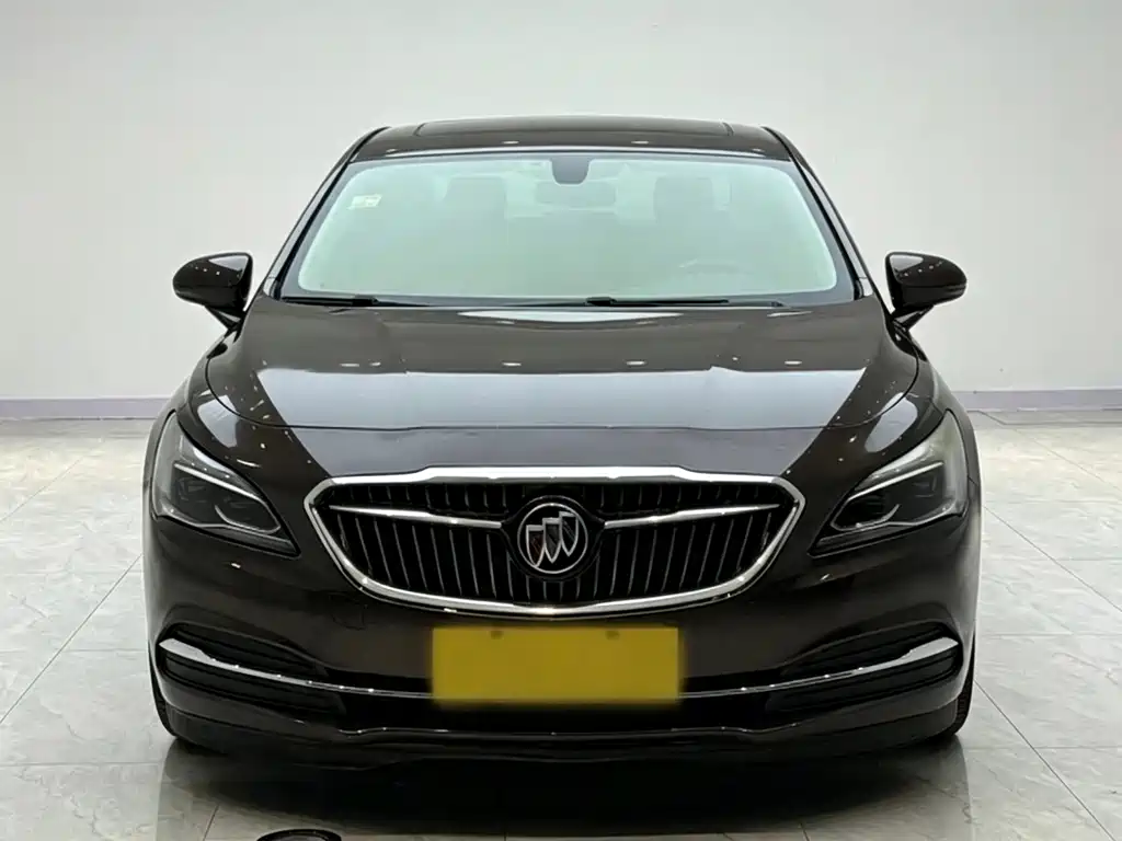 Buick LaCrosse 2018 — фото 2
