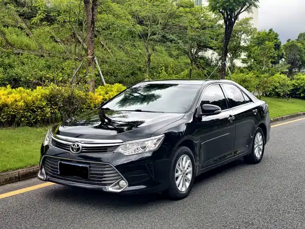 Toyota Camry 2015