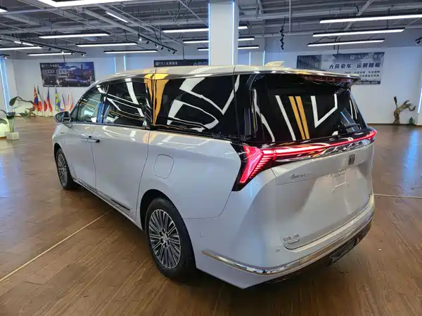 Buick GL8 New Energy 2024