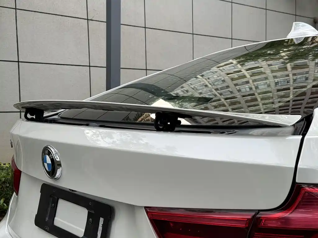 BMW 3 Series GT 2018 — фото 41