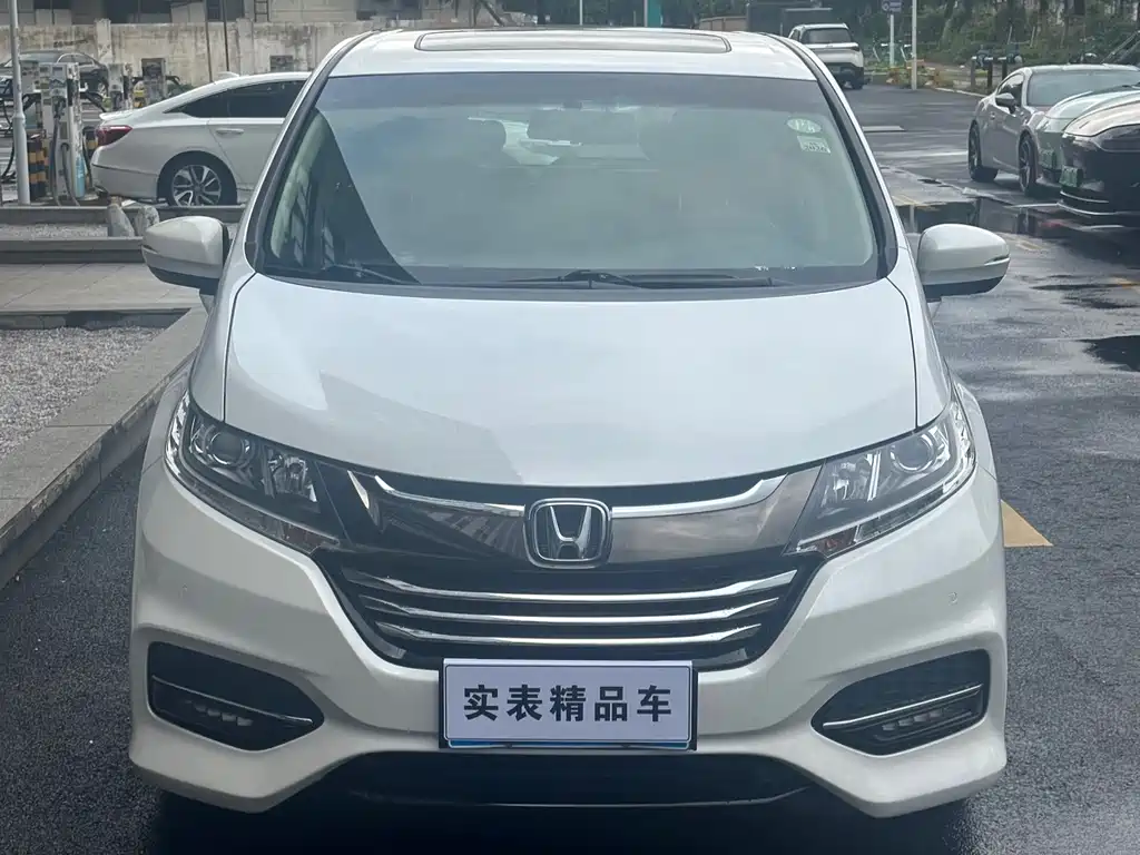Honda Odyssey 2018 — фото 2