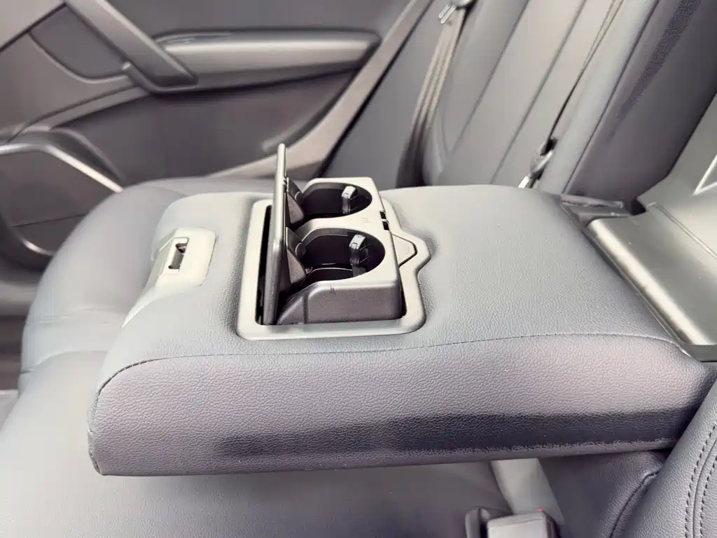 Audi Q5L 2020 — фото 25