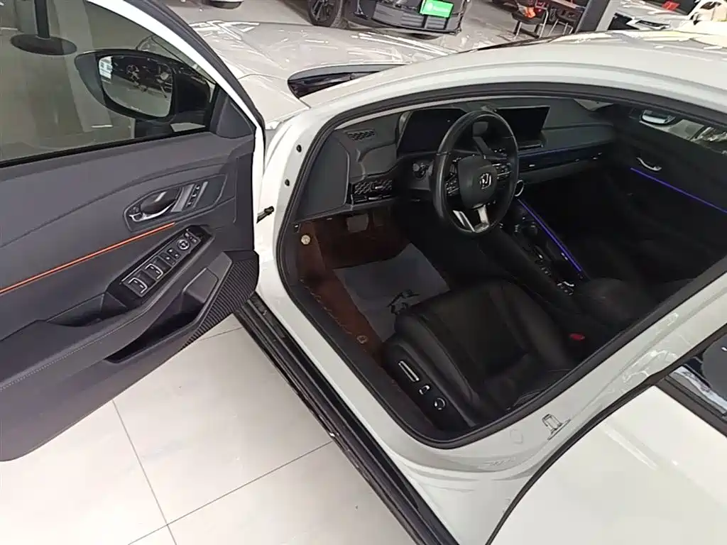 Honda Accord 2024 — фото 16