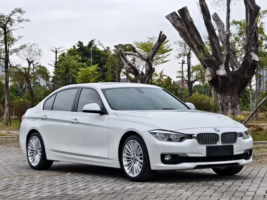 BMW 3 Series 2018 — фото 3