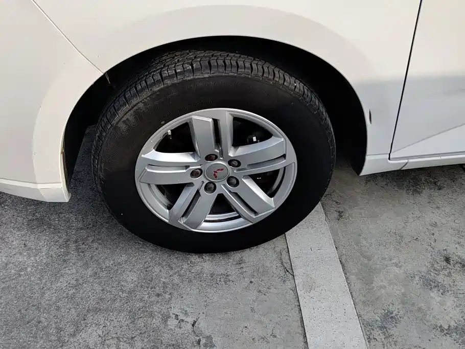 Wuling Hongguang PLUS 2020