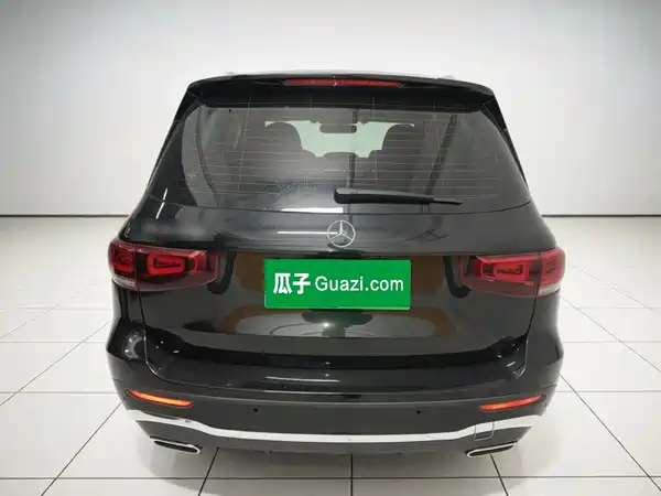 Mercedes-Benz GLB 2023