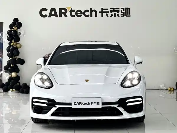 Porsche Panamera 2012