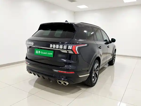Lynk & Co 09 EM-P 2024
