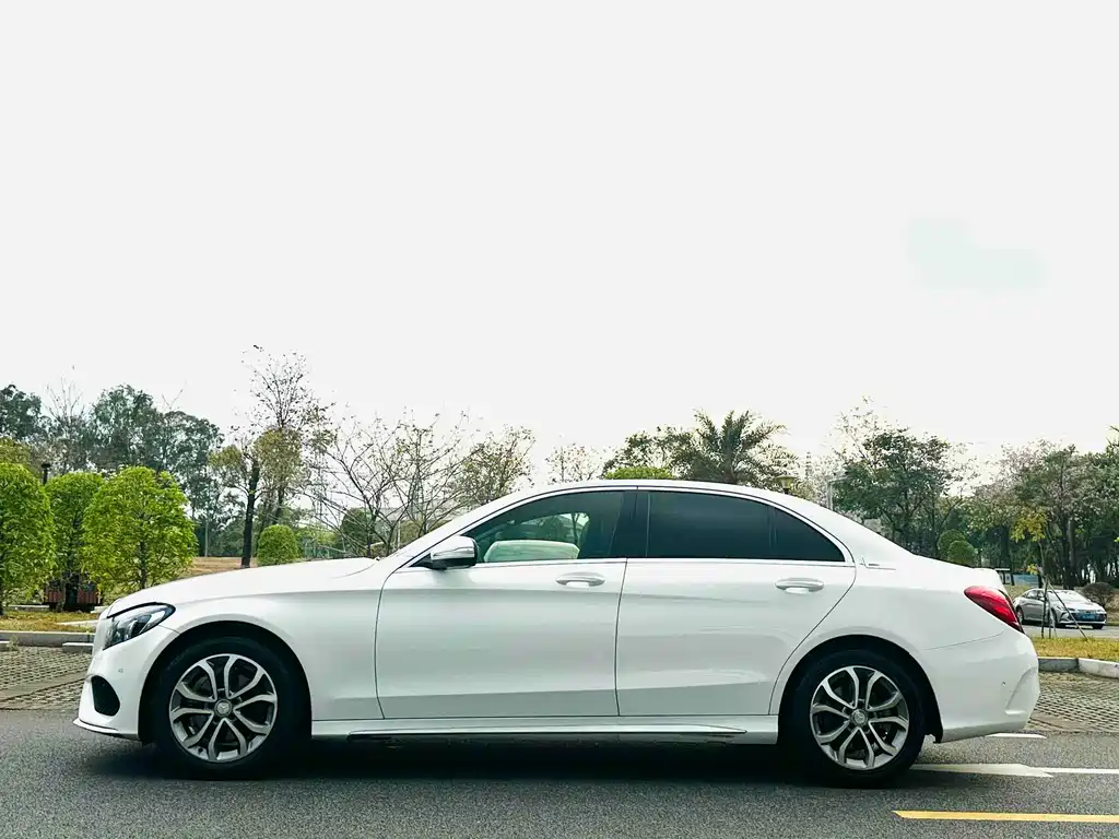 Mercedes-Benz C-Class 2016 — фото 8