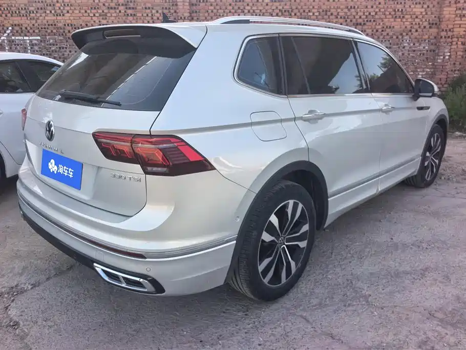 Volkswagen Tiguan L 2023 — фото 3