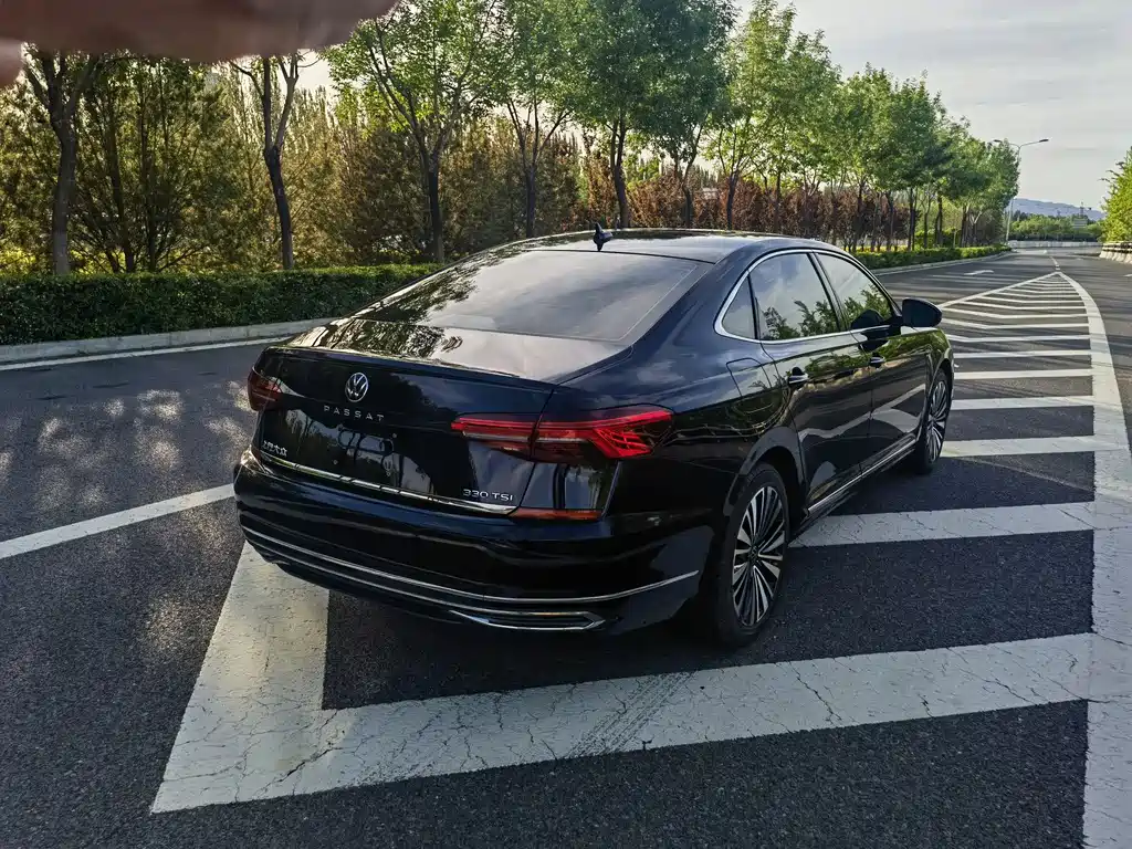 Volkswagen Passat 2020 — фото 6
