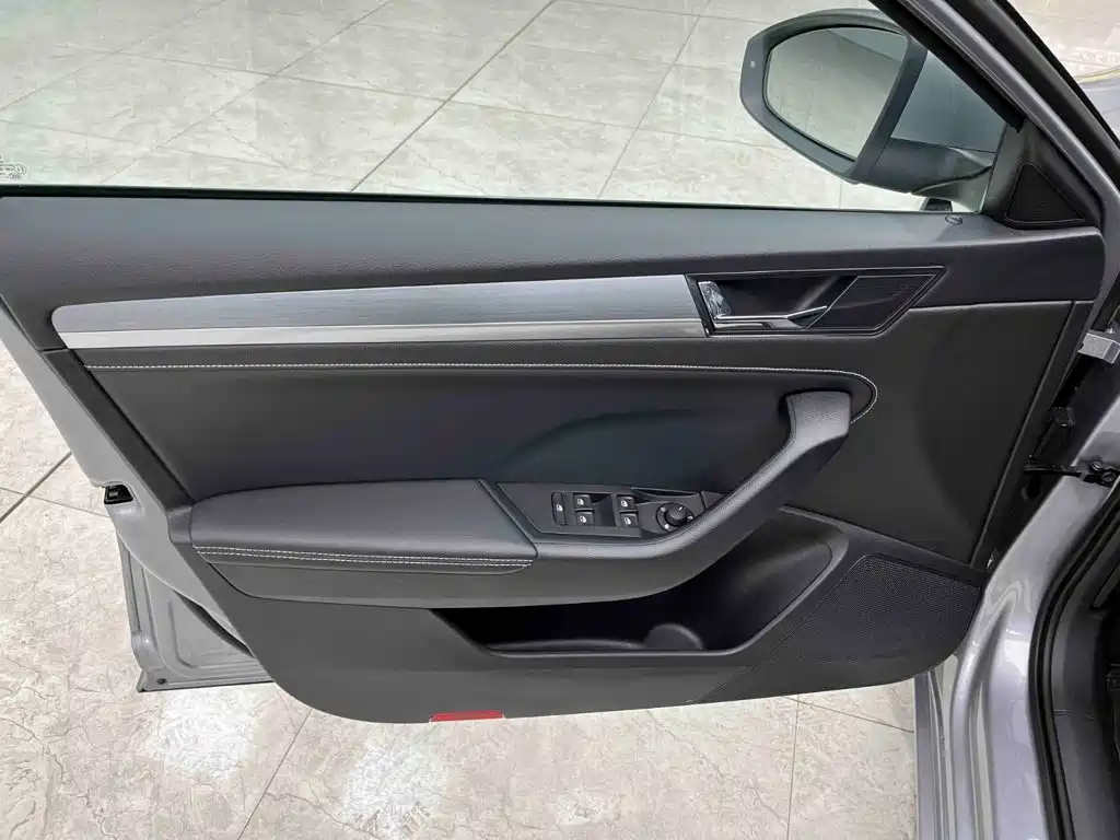 Skoda Superb 2024 — фото 10