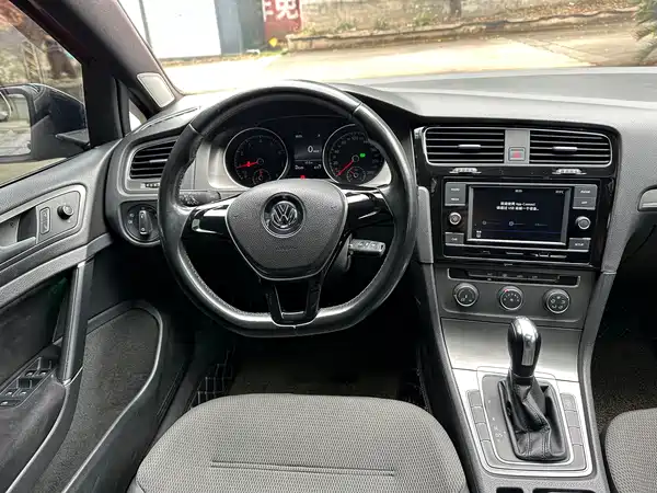 Volkswagen Golf 2015