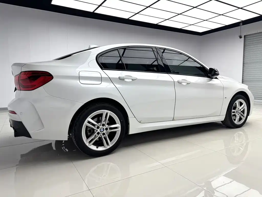 BMW 1 Series 2022
