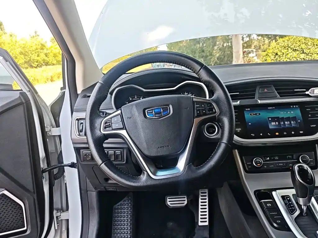 Geely Emgrand GS 2019 — фото 11
