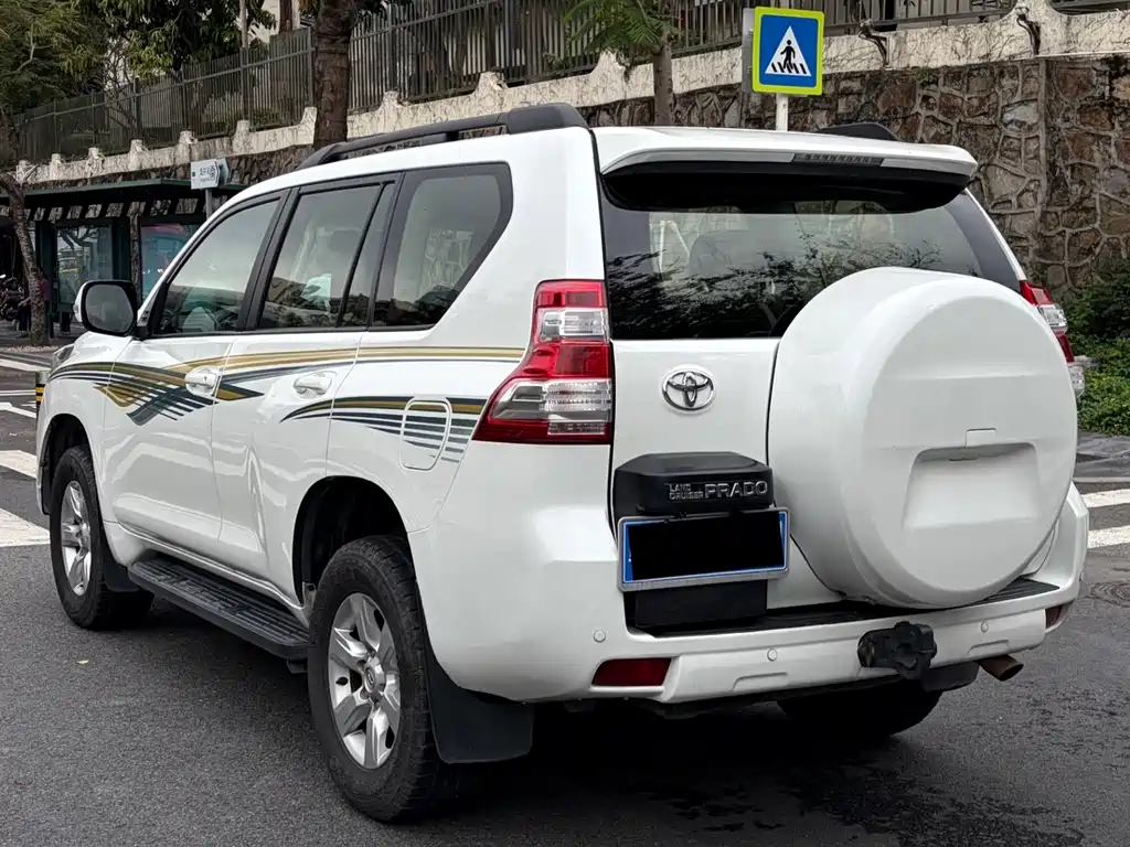 Toyota Prado 2018 — фото 6