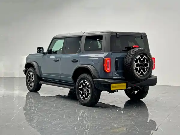 Ford Bronco 2024