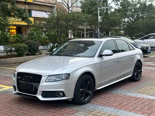 Audi A4L 2010