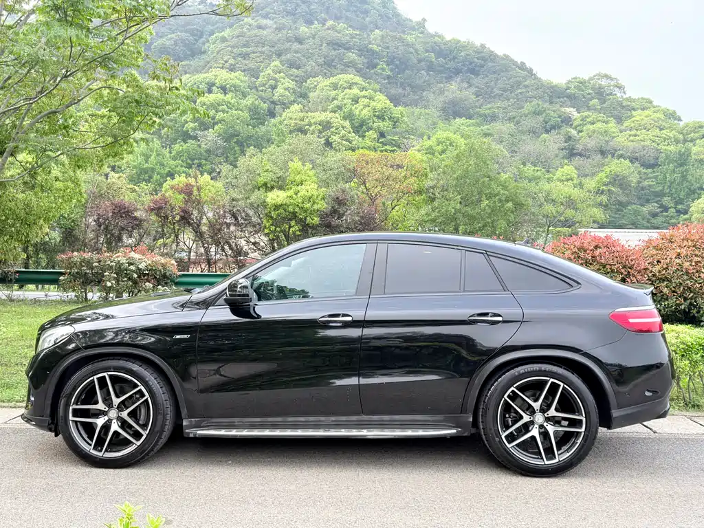 Mercedes-Benz GLE Coupe 2017 — фото 3