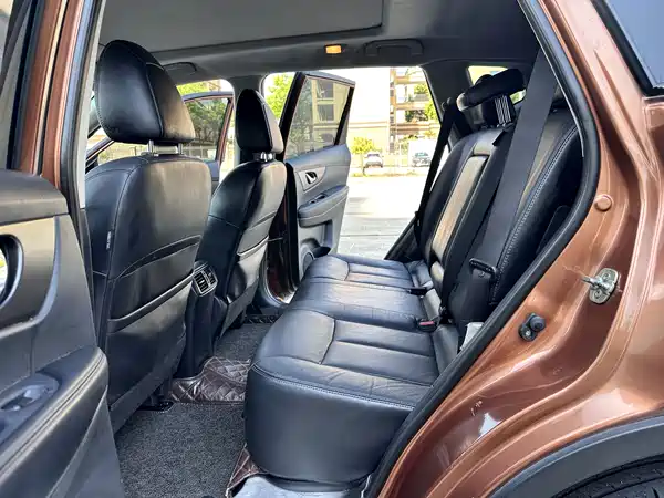 Nissan X-Trail 2014