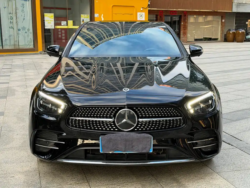 Mercedes-Benz E-Class 2022 — фото 2