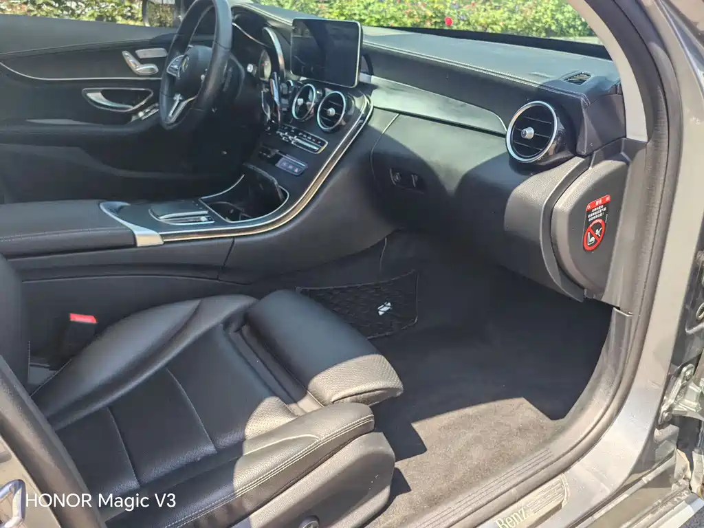 Mercedes-Benz C-Class 2018 — фото 13