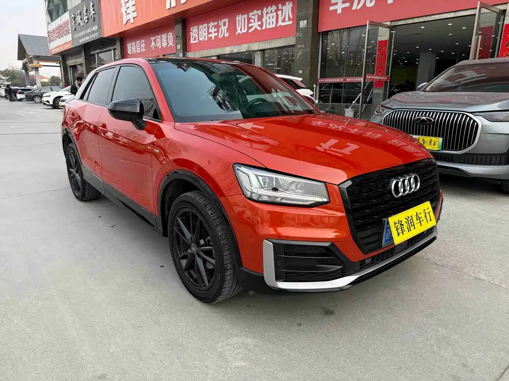 Audi Q2L 2020 — фото 3