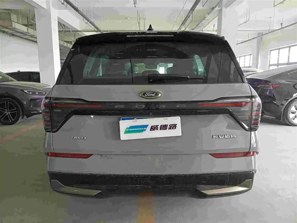 Ford Edge 2023 — фото 5