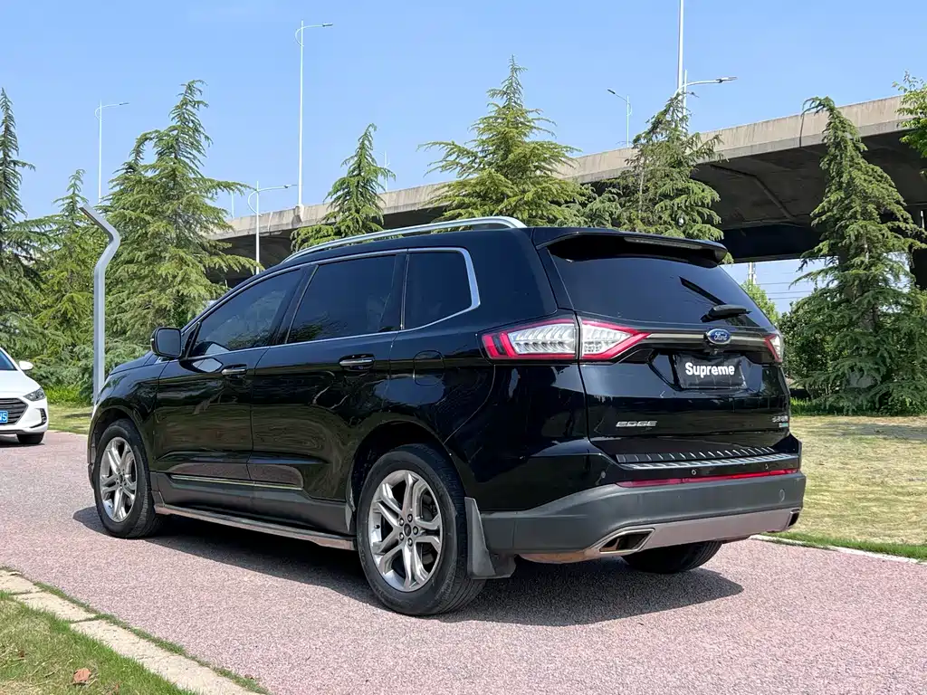 Ford Edge 2016 — фото 10