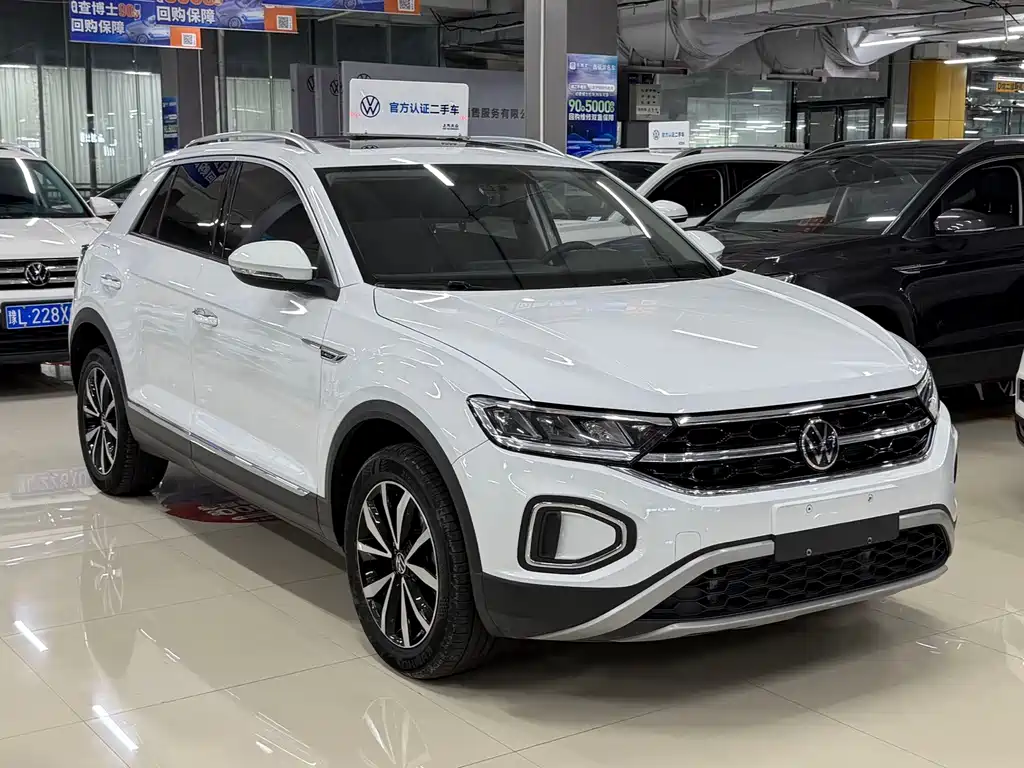 Volkswagen T-Roc 2023