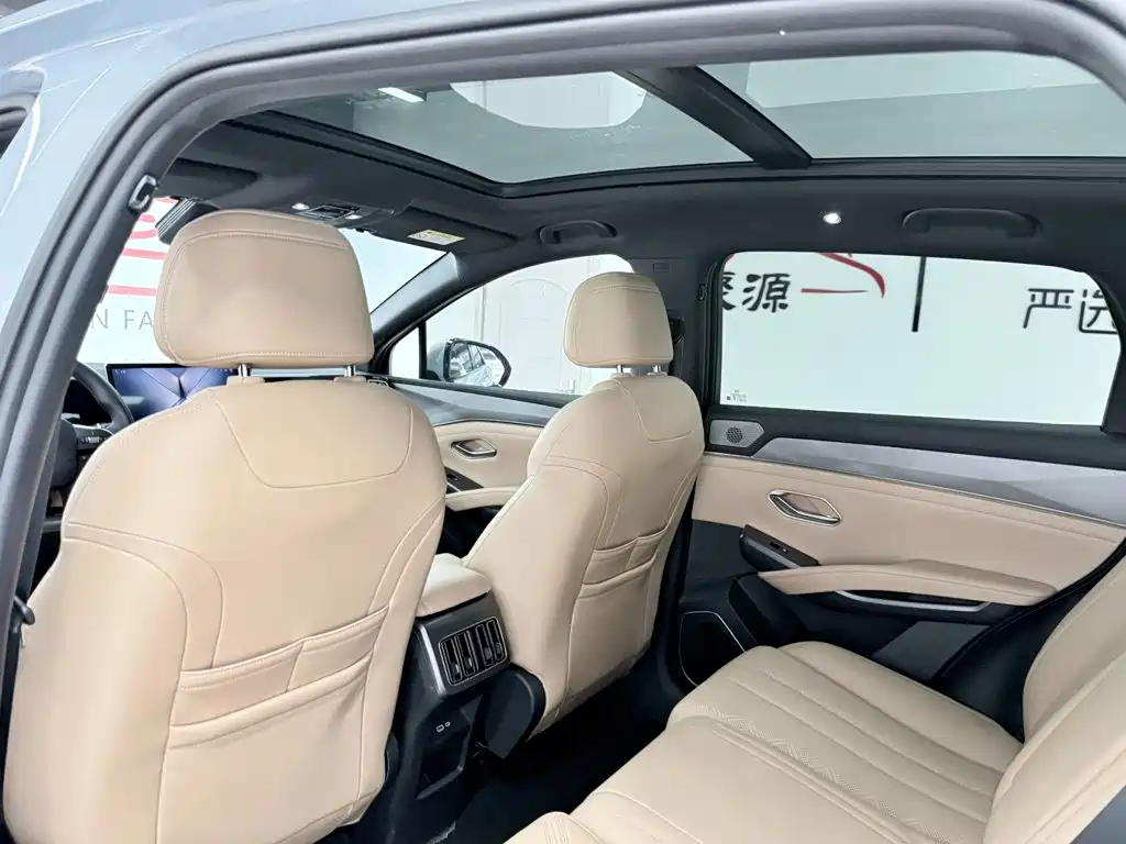 BYD Song L DM-i 2024 — фото 11