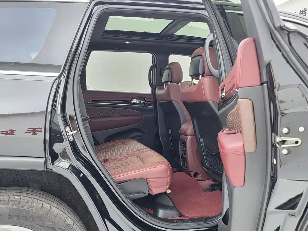 Jeep Grand Cherokee 2018 — фото 11