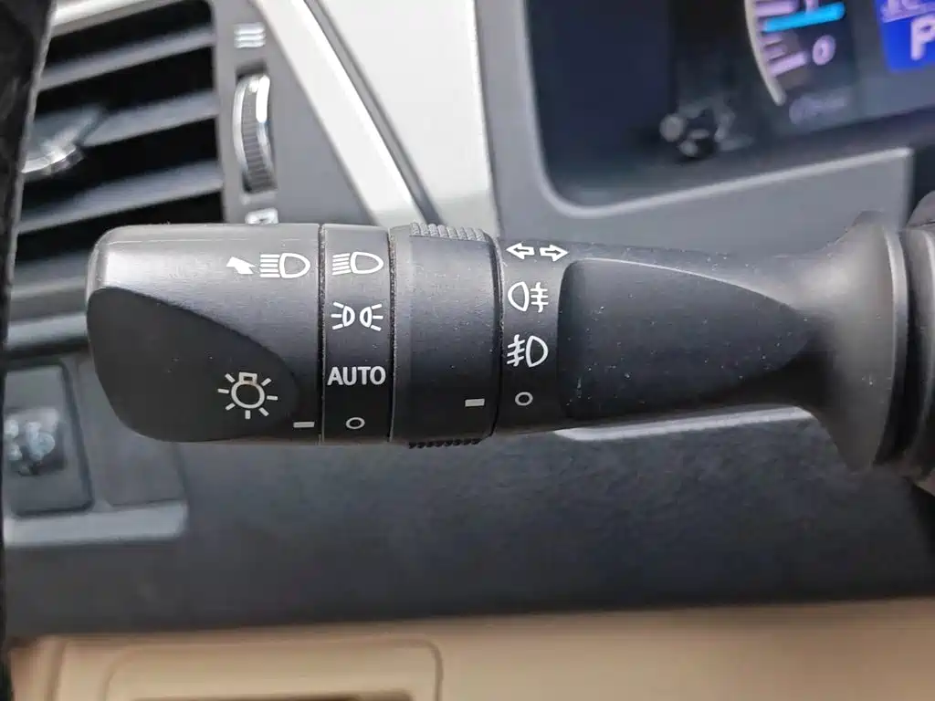 Toyota Camry 2012 — фото 21