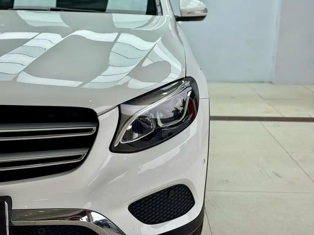 Mercedes-Benz GLC 2018 — фото 18