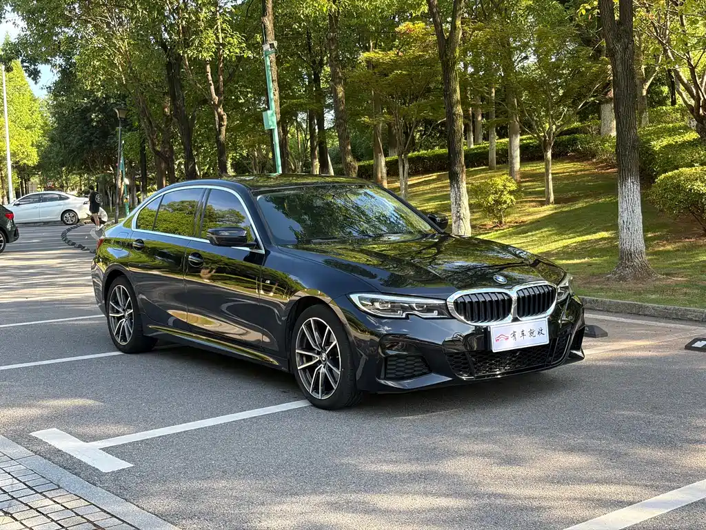 BMW 3 Series 2021