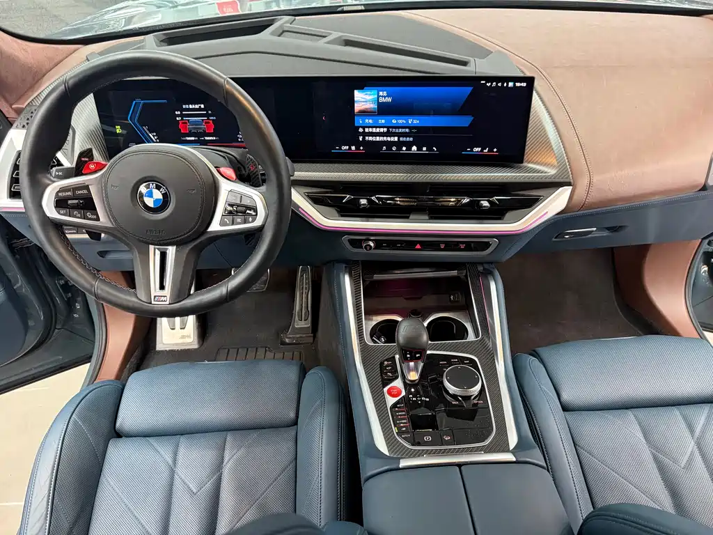 BMW XM 2024 — фото 11