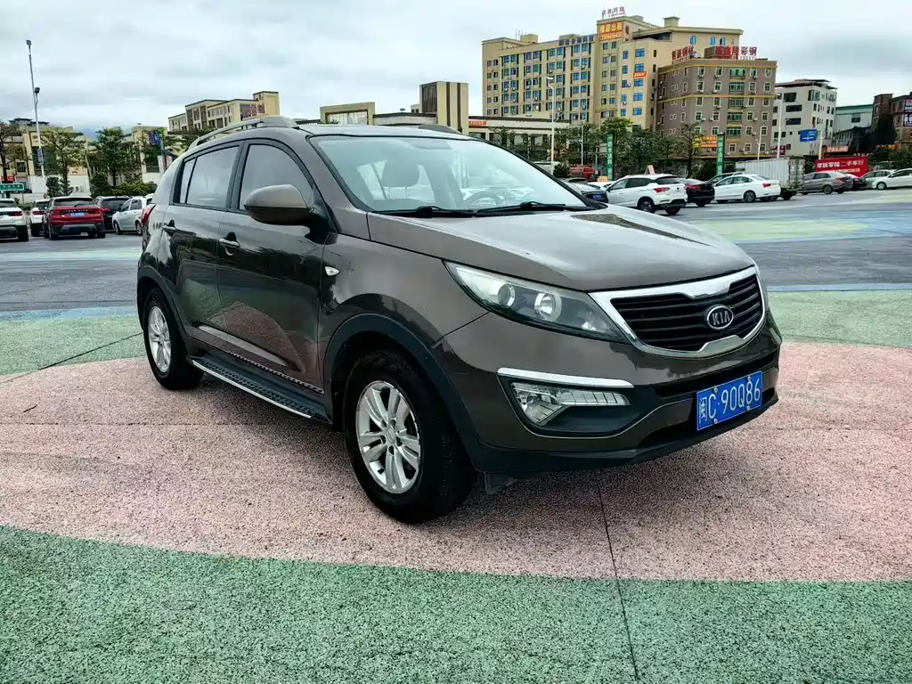 Kia Sportage 2012 — фото 2