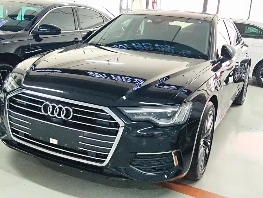 Audi A6L 2022