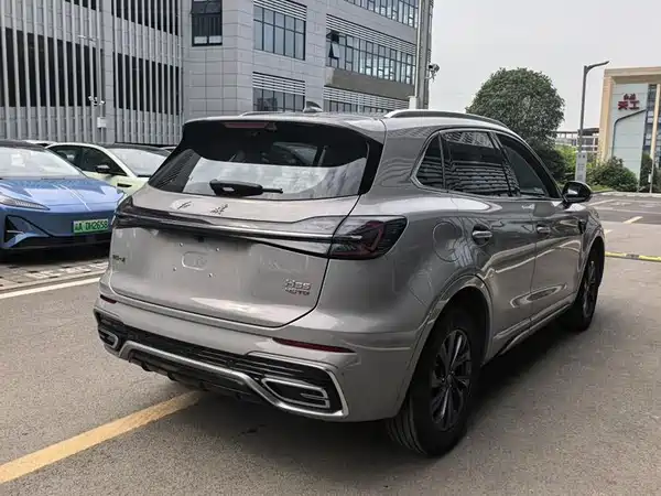 Hongqi HS5 2024
