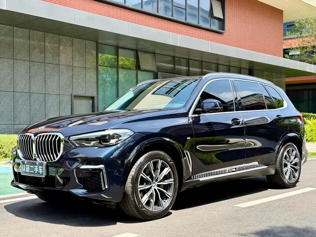 BMW X5 2022 — фото 1