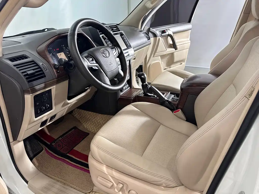 Toyota Prado 2019 — фото 4