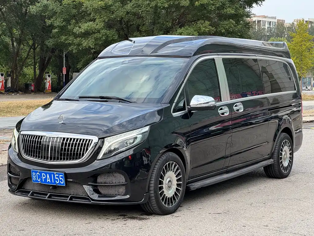 Mercedes-Benz V-Class 2020 — фото 1
