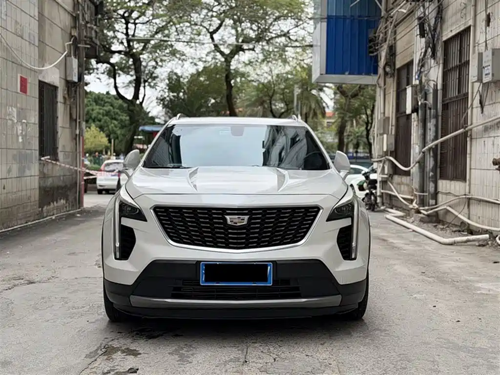 Cadillac XT4 2020 — фото 2