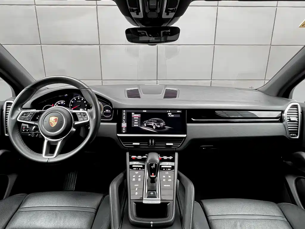 Porsche Cayenne 2018 — фото 8