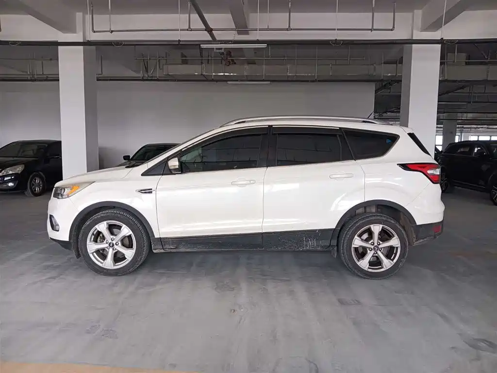 Ford Kuga 2017 — фото 3