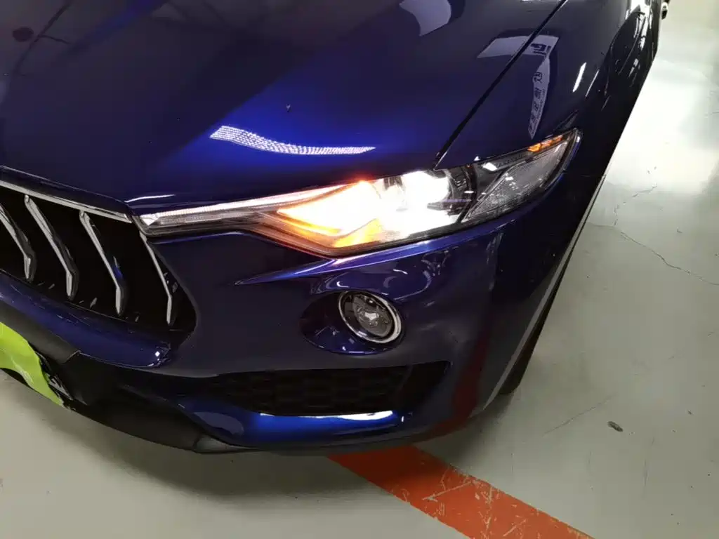 Maserati Levante 2019 — фото 24