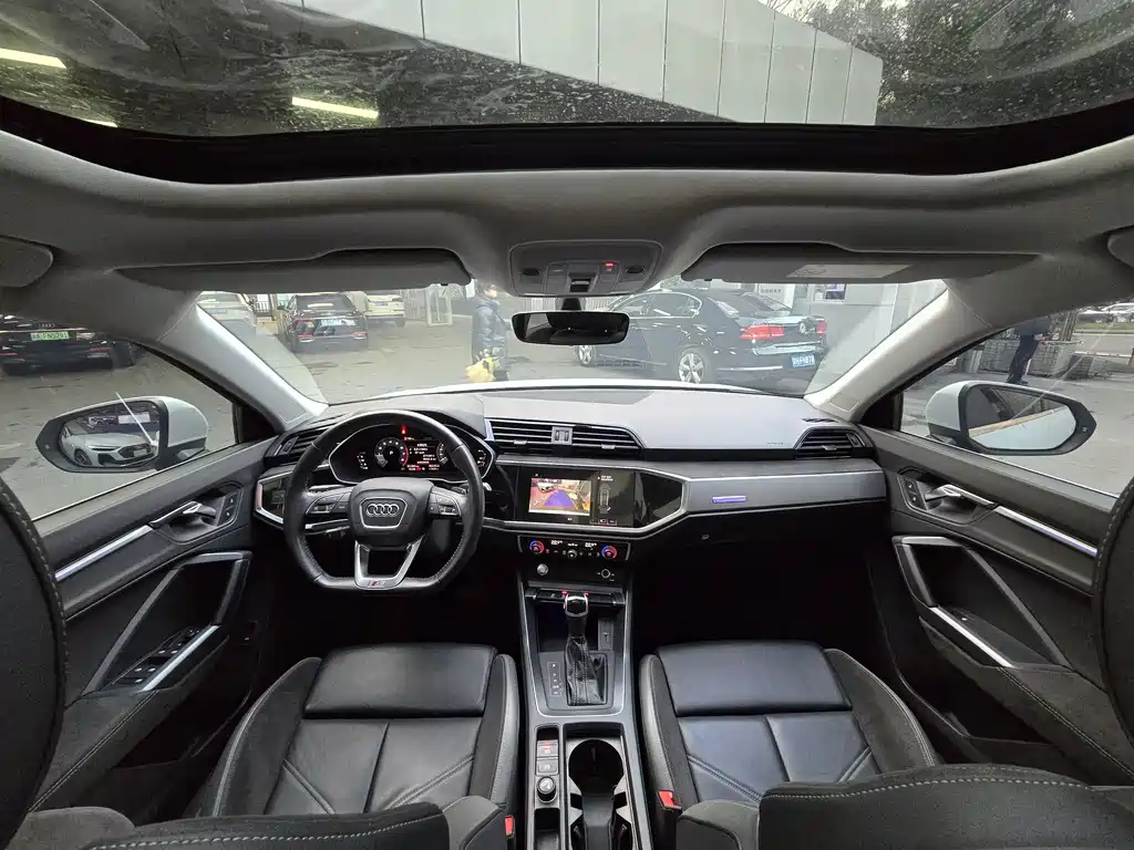 Audi Q3 Sportback 2020 — фото 16