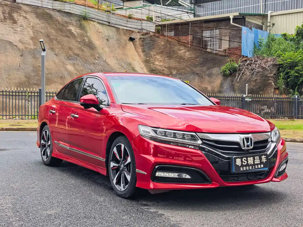 Honda Spirior 2015 — фото 3